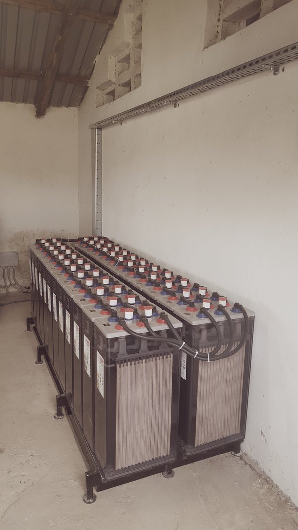 Impianto fotovoltaico da 19,74 kWp realizzato all'ospedale di Ikelu in Tanzania 